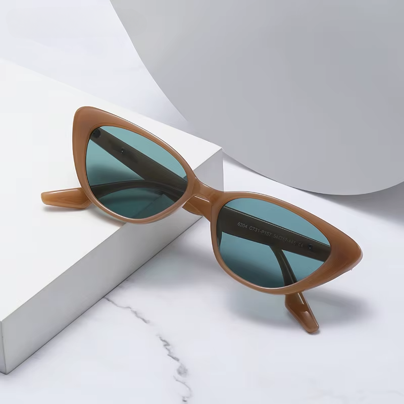 Cat-Eye Frames - HESTON MANOR