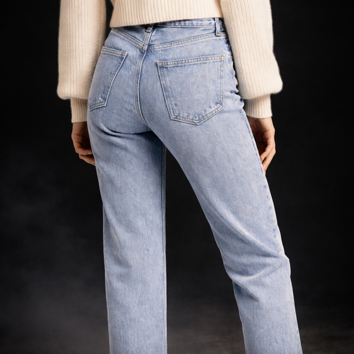 Women’s Light Wash Straight-Leg High-Rise Jeans