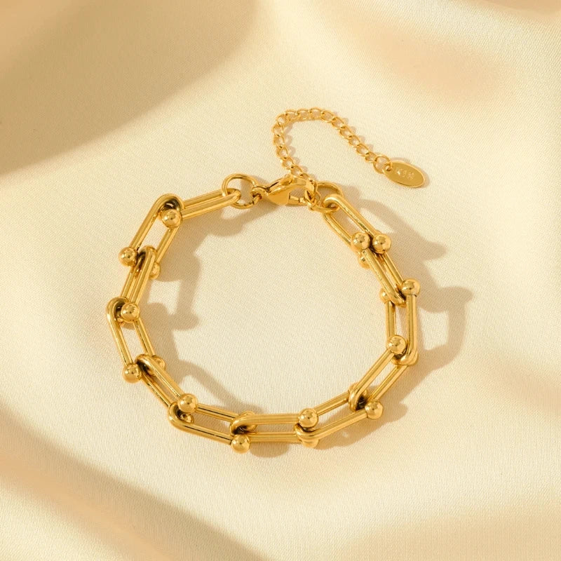 Elegant Grace Necklace - HESTON MANOR