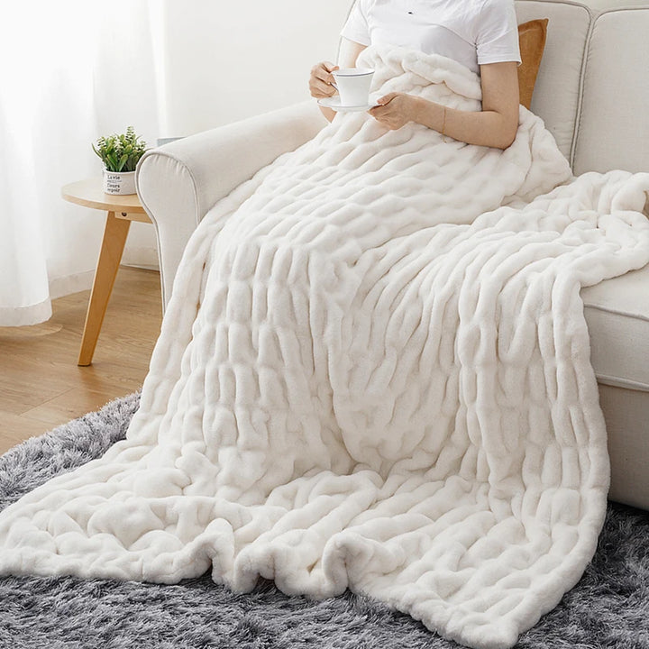 Snuggle Me Throw Blanket - HESTON MANOR