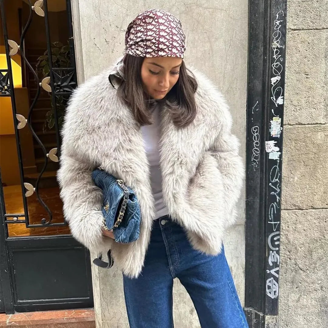 Women's Luxury Ivory Faux-Fur Coat