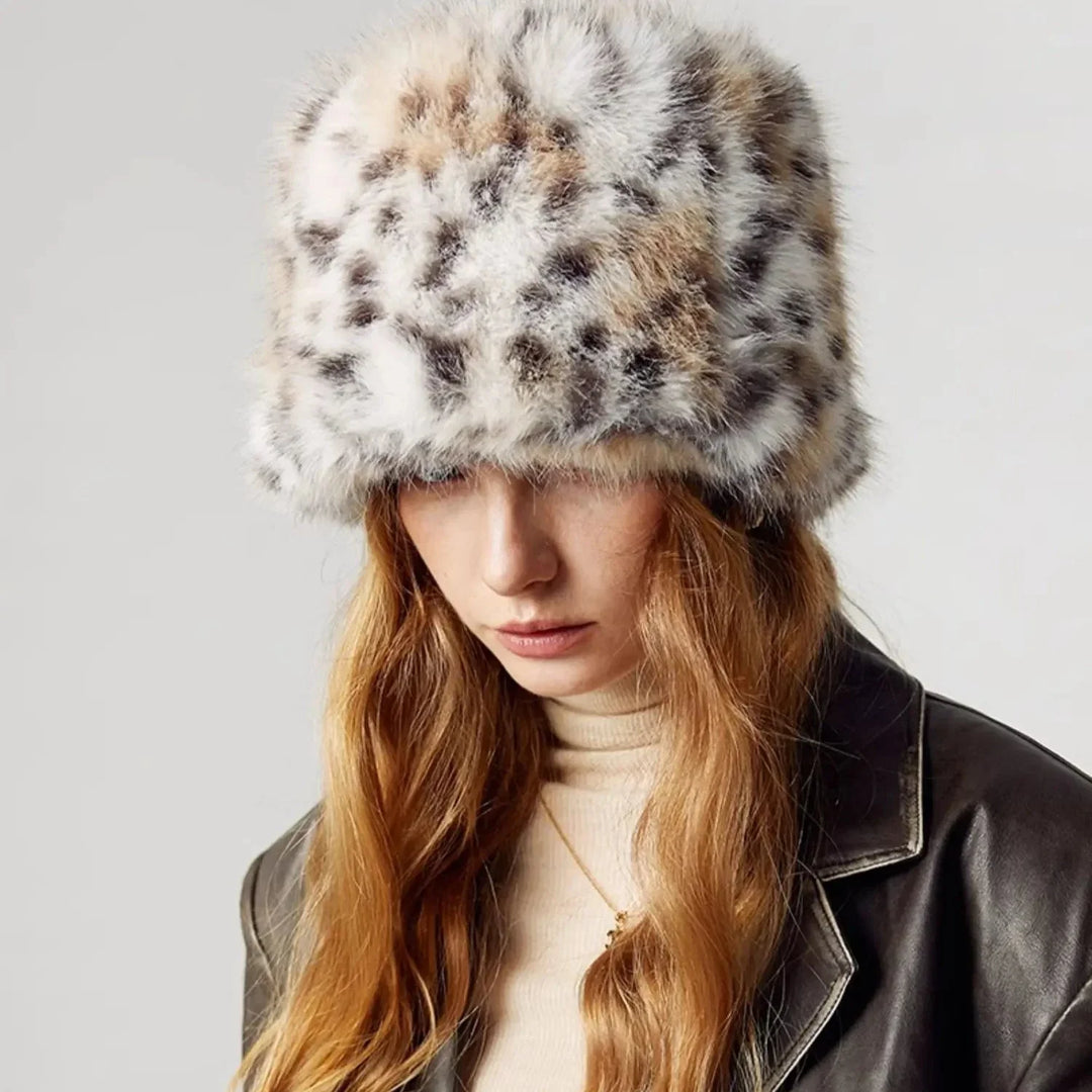 Women’s Faux Fur Cloche Hat