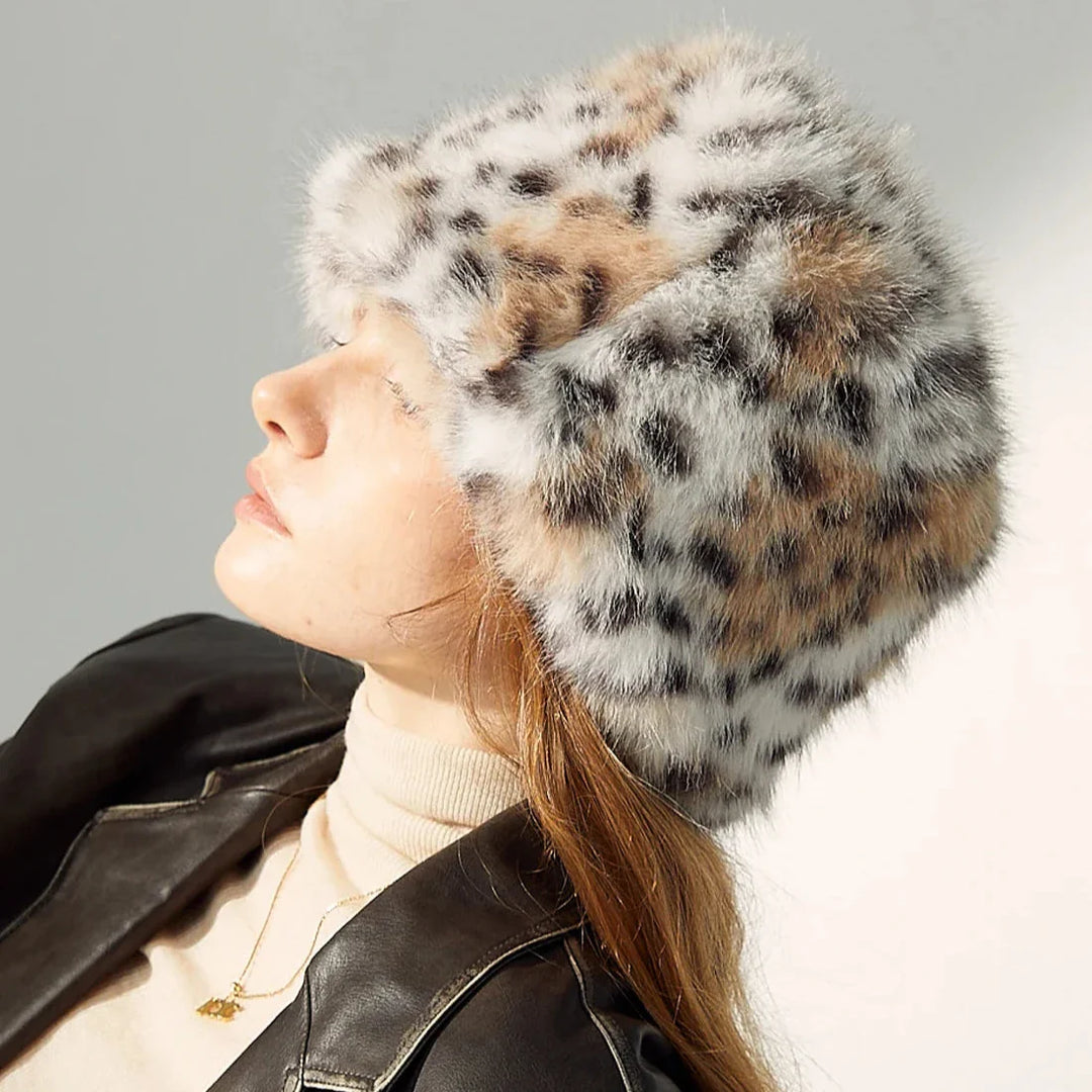 Women’s Faux Fur Cloche Hat