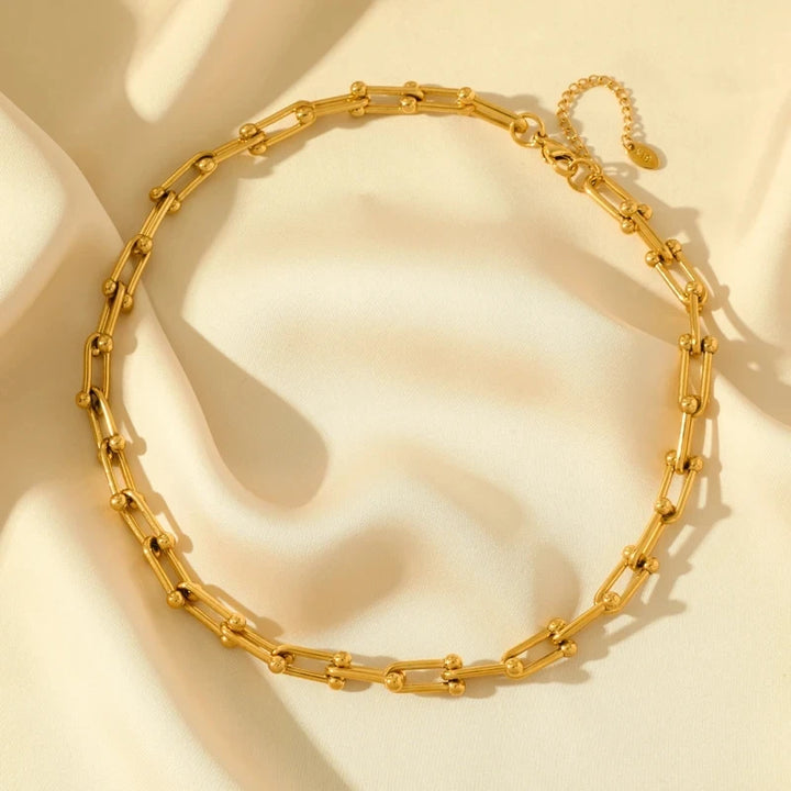Elegant Grace Necklace - HESTON MANOR