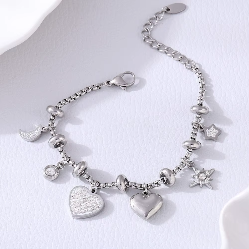Twinkling Heart Charm Bracelet - HESTON MANOR